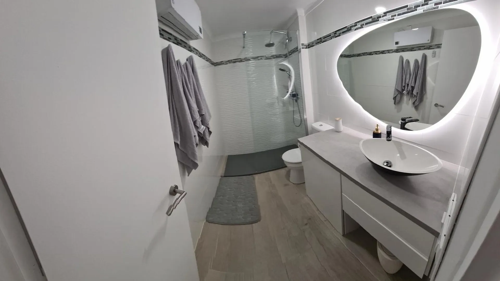 Apartament L'Ambre D'Eden Roses Hiszpania
